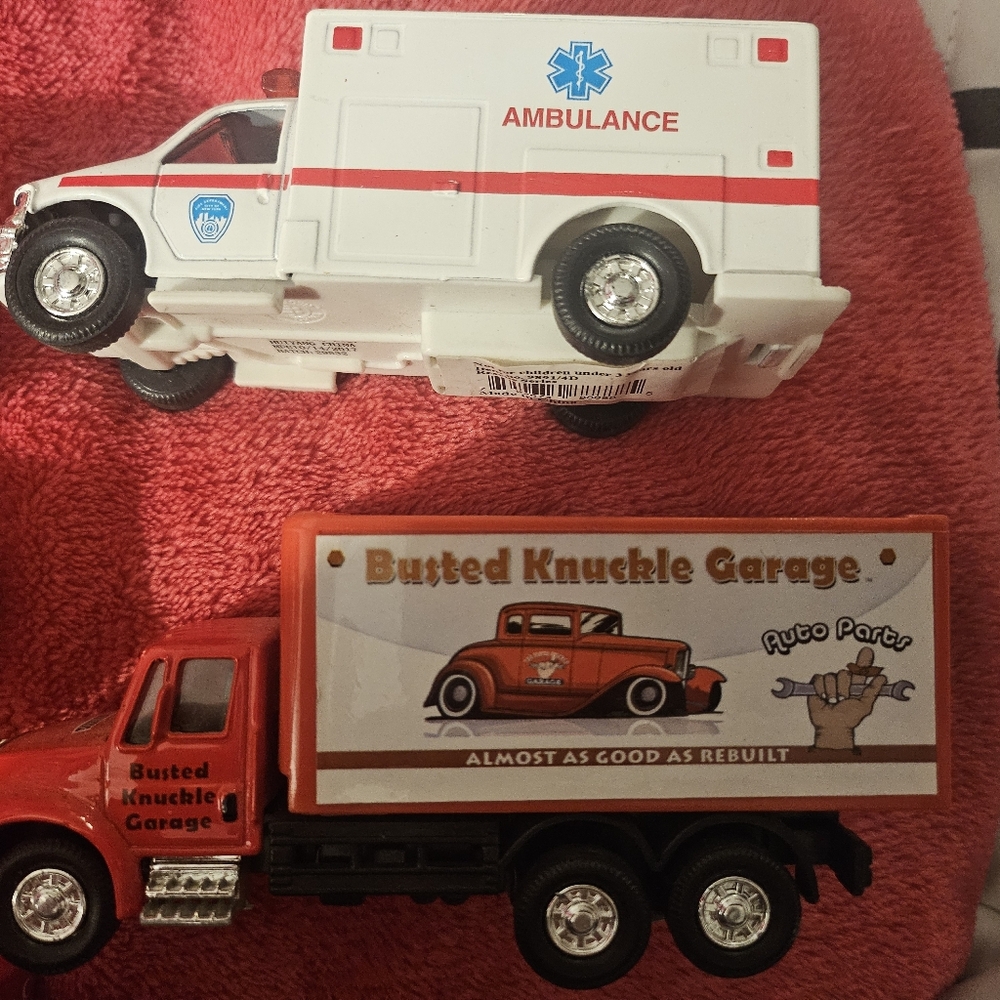 Shing Fat Huiyang Pullback Vehicle Lot of 5 (Fire, Ambulance, 2 Buses, Truck) - Picture 13 of 16